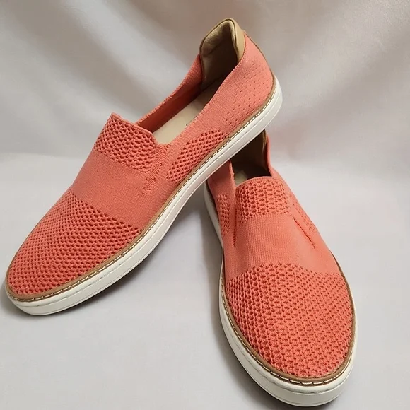 UGG Sammy Slip-on Coral Knit sneakers (w size 9) - Picture 4 of 10